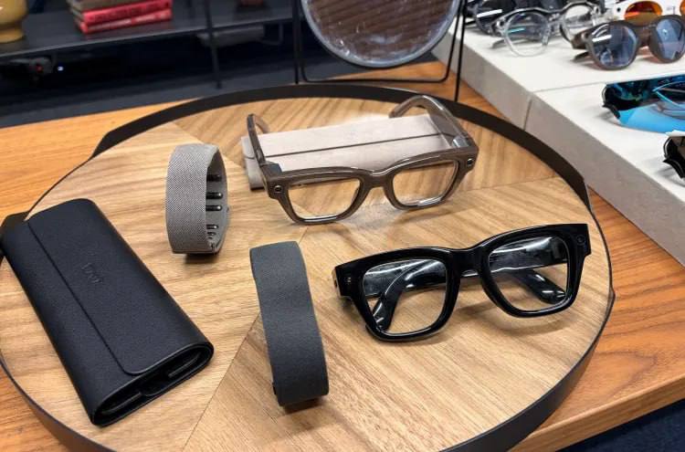 How Meta's Ray-Ban Display and Neural Band Are Redefining Wearable Computing